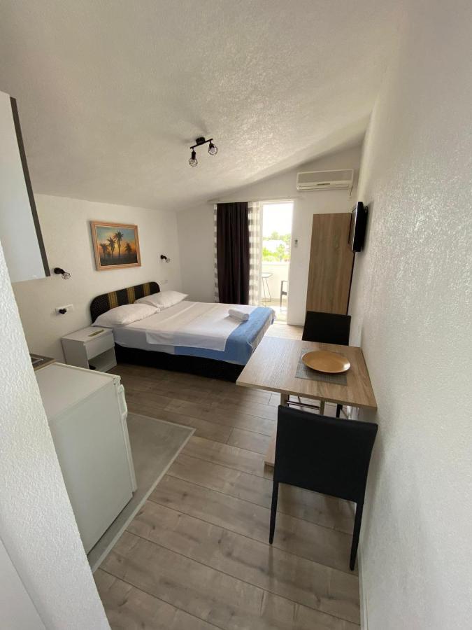 טרוגיר Apartments Kafadar, Okrug Gornji חדר תמונה